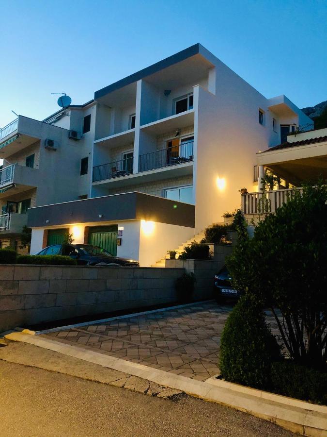 Guest House Stipe Brela Exterior photo