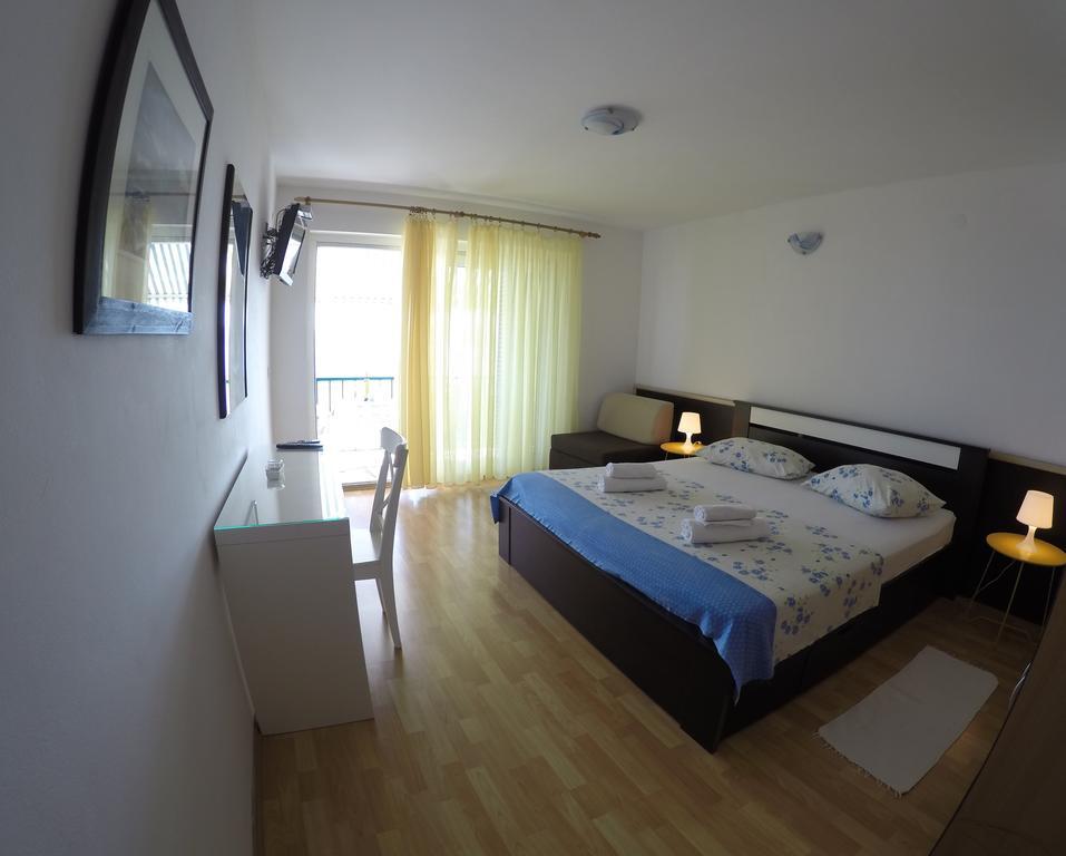 Guest House Stipe Brela Exterior photo